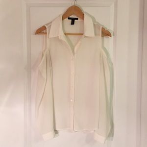 Forever 21 Open Shoulder Button-Up Size M